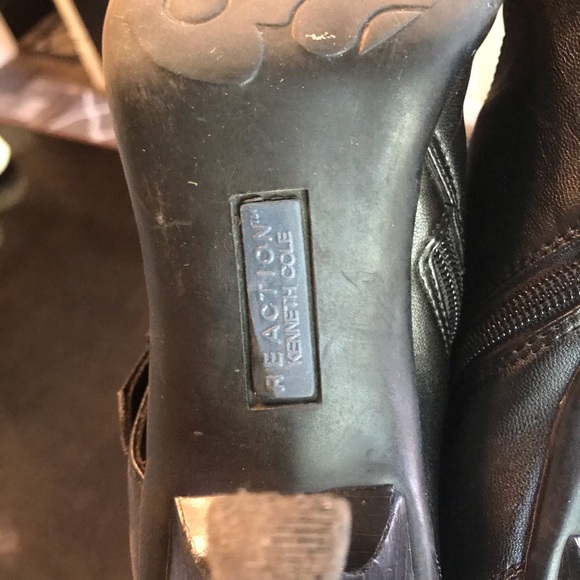 Reaction Kenneth Cole black size 8 booties - Picture 7 of 9